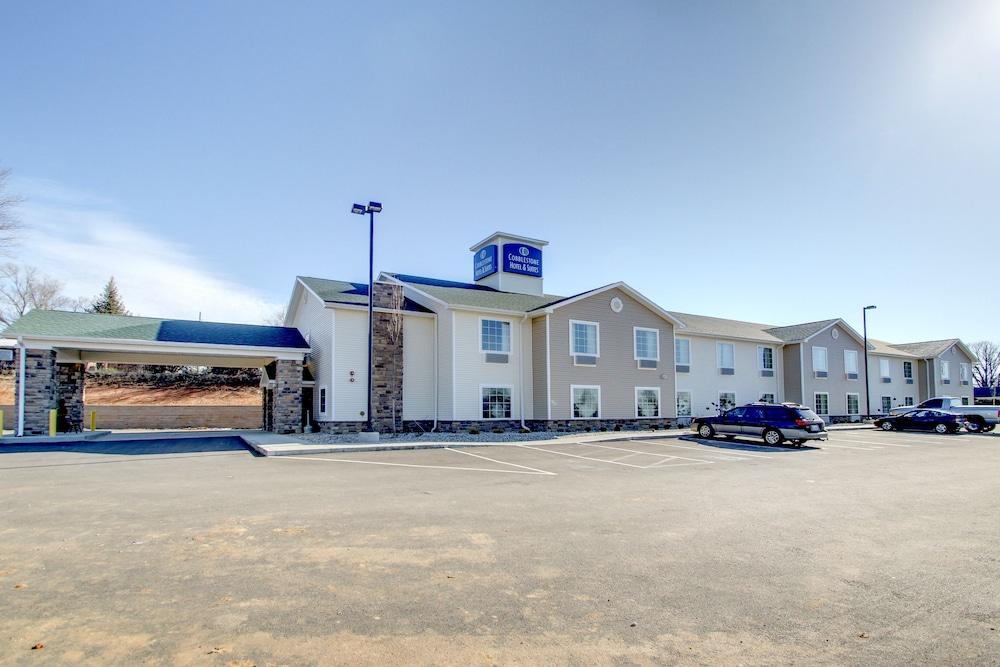 Cobblestone Hotel & Suites - Salem Exterior photo